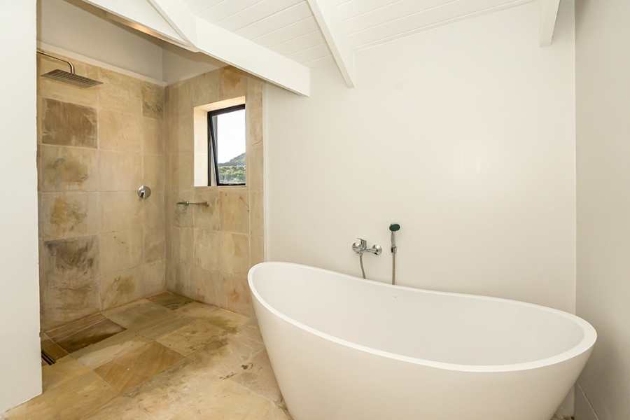 5 Bedroom Property for Sale in Chapman
